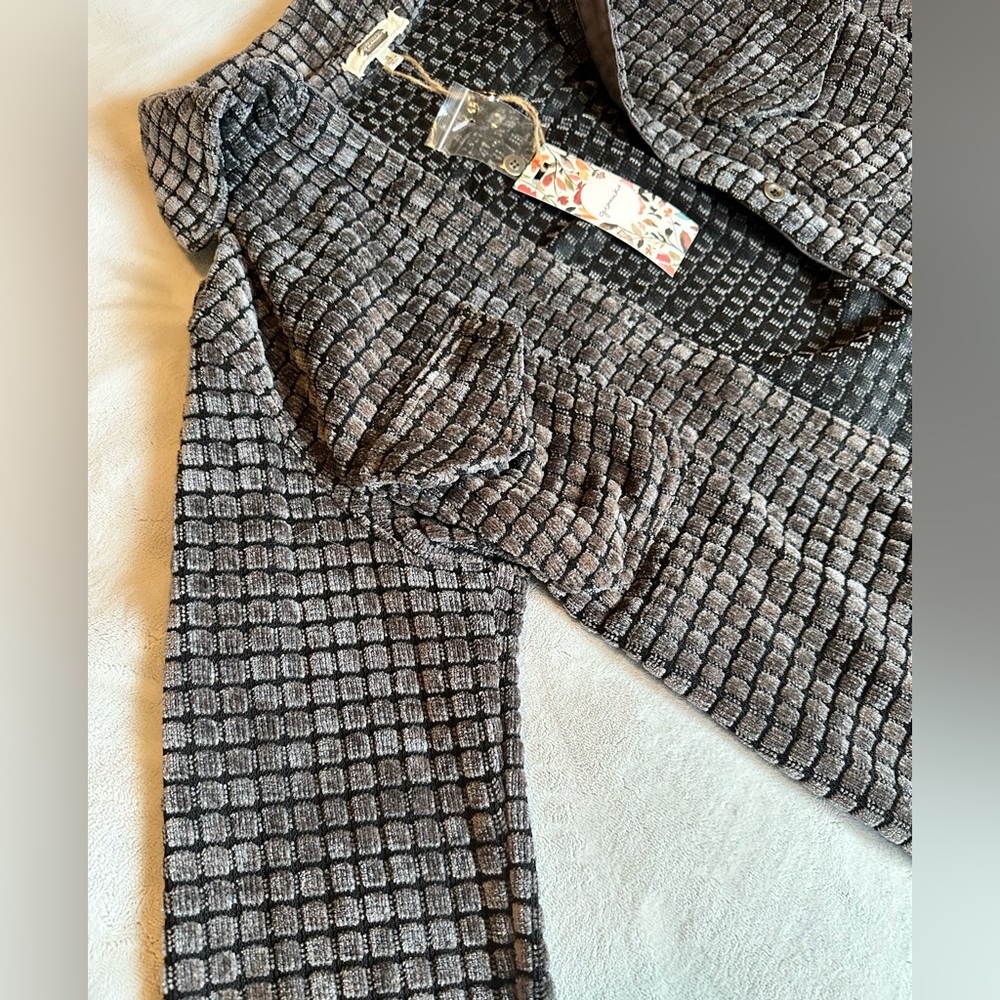 Women’s Small cozy cardigan
